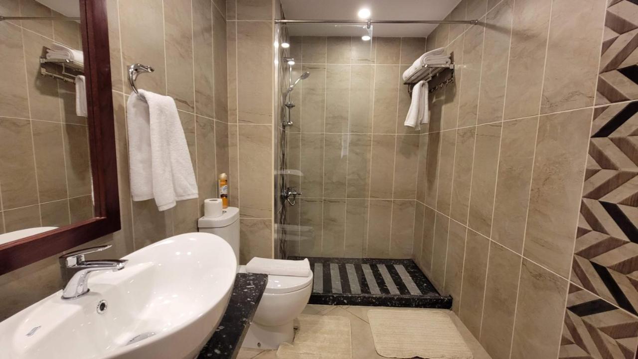 Oyster Bay Beach Resort - Luxury Serviced Condo Marsa Alam Exteriör bild