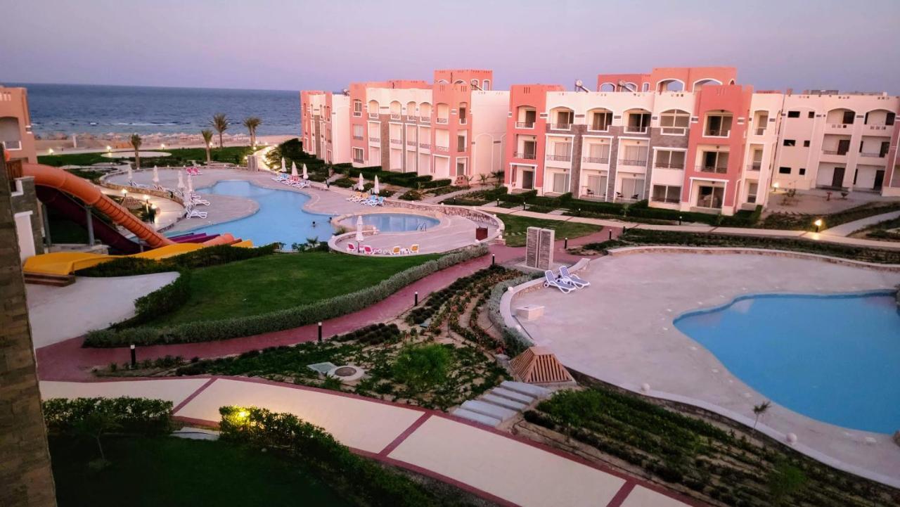 Oyster Bay Beach Resort - Luxury Serviced Condo Marsa Alam Exteriör bild